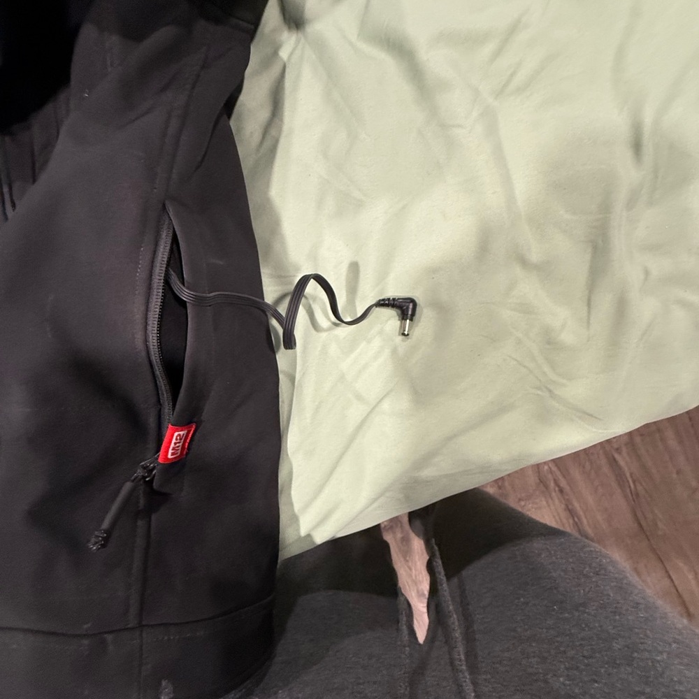 Soft Shell Milwaukee Heated Jacket - image 5